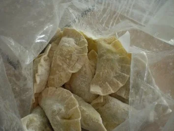 Rezept: Ravioli mit Ziegenkäse-Rucola-Füllung in Cognac-Sahne-Sauce Bild Nr. 6 Ravioli mit Ziegenkäse-Rucola-Füllung in Cognac-Sahne-Sauce - Rezept - Bild Nr. 6