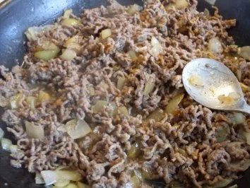 Rezept: SCHARFE KUH MIT PIRIPIRI:FÜR HACK LIEHABERN: Bild Nr. 2 SCHARFE KUH MIT PIRIPIRI:FÜR HACK LIEHABERN: - Rezept - Bild Nr. 2