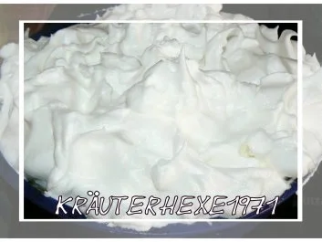 Kalorienbömbchen wird gekrönt mit einem Baiserhäubchen - Rezept - Bild Nr. 5