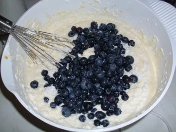 Rezept: Kuchen/Torte...Schmandkuchen mit Blaubeeren Bild Nr. 6 Kuchen/Torte...Schmandkuchen mit Blaubeeren - Rezept - Bild Nr. 6