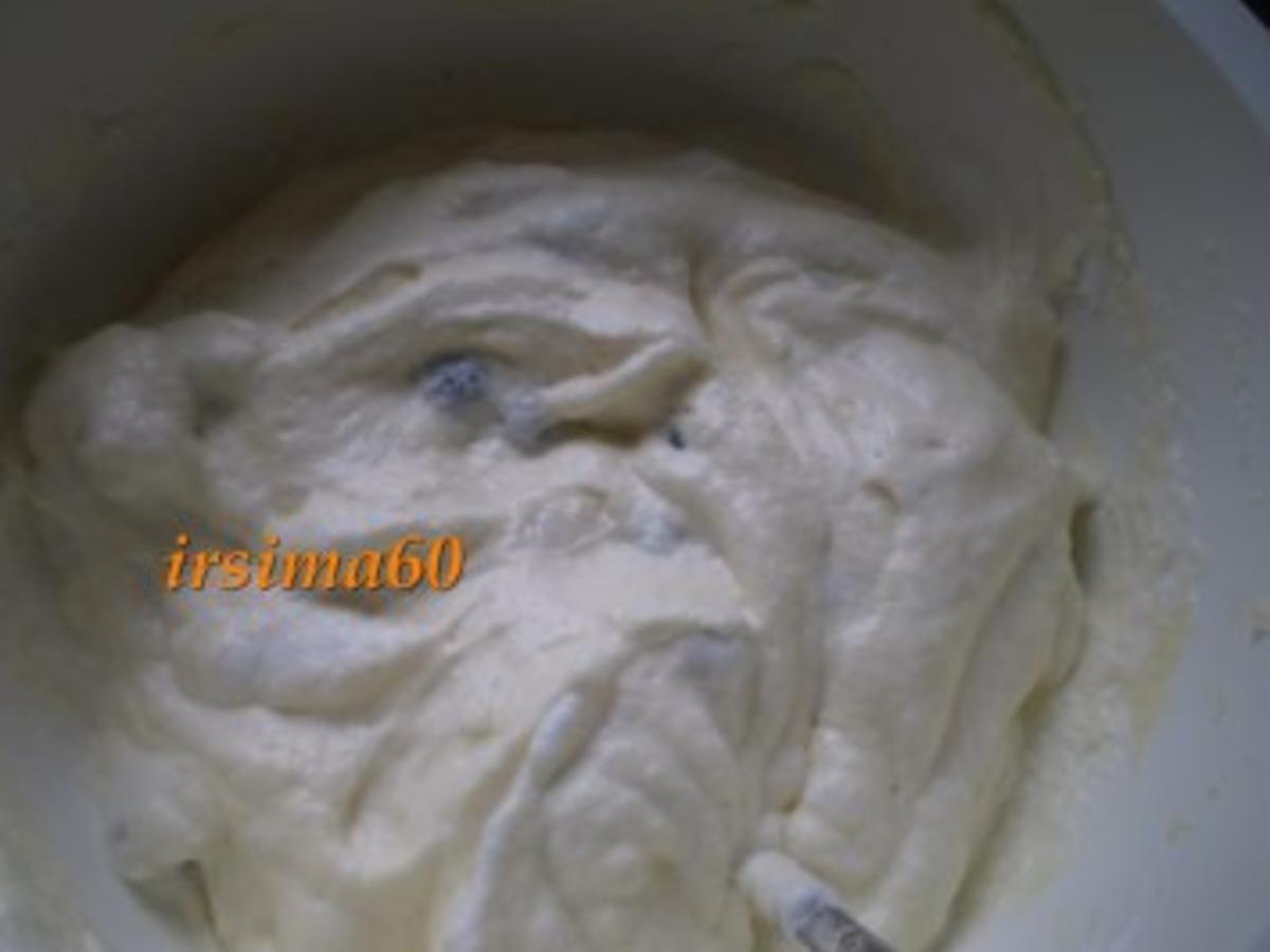 Quark Soufflé mit Heidelbeeren - schnell &amp; einfach - 130 kcal/100g