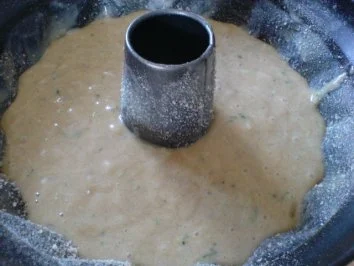 Rezept: Zucchinikuchen Bild Nr. 14 Zucchinikuchen - Rezept - Bild Nr. 14