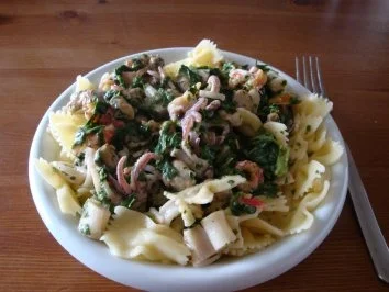 Kleine Schmetterlinge in Grüner Sosse mit Frutti di Mare - Rezept