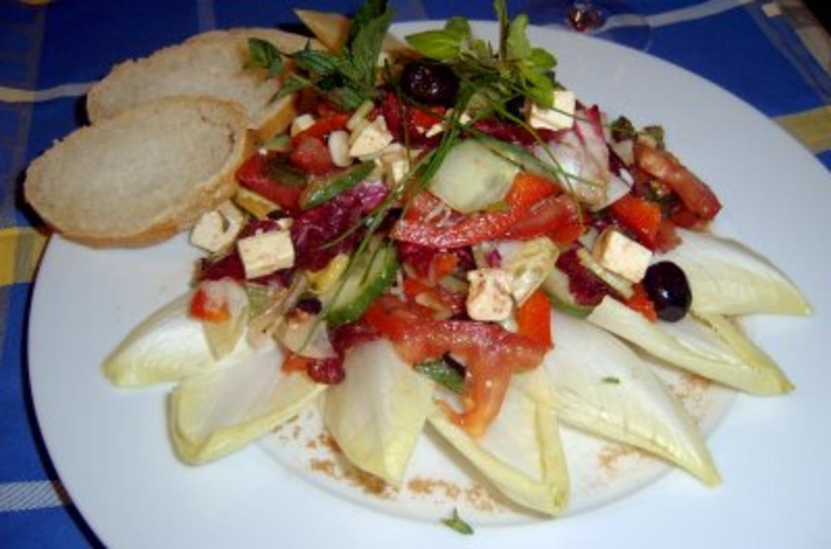 Mediterraner Sommersalat - Rezept