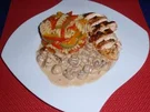Hähnchenbrustfilet mit Paprikanudeln und Champignon-Rahmsoße - Rezept