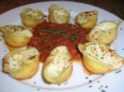 Conchiglioni N° 240  mit Ricotta-Käsefüllung auf Tomaten Sugo - Rezept