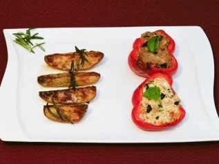 Peperoni ripieni mit Rosmarinkartoffeln (Daniel Küblböck) - Rezept