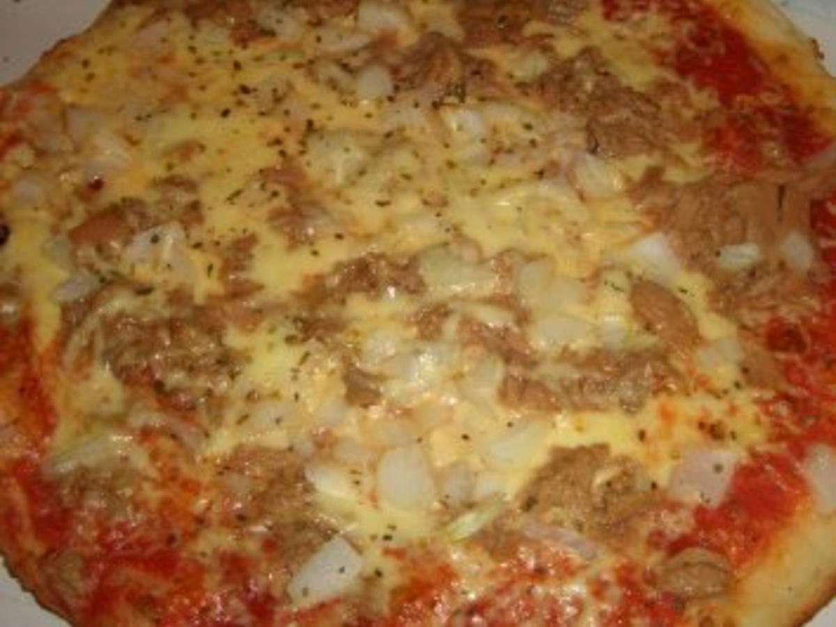 Pizza : Thunfischpizza mit Kartoffelteig - einfach - 21 kcal/100g