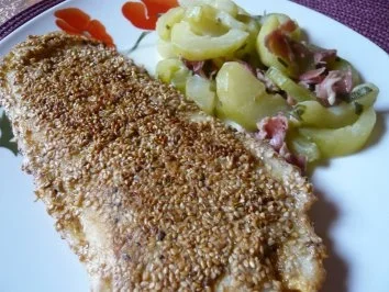 Pangasiusfilet in Sesamkruste mit Schmorgurken - Rezept