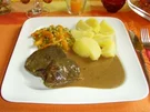 Rezept: Sauerbraten mit Backpflaumensoße... Sauerbraten mit Backpflaumensoße... - Rezept