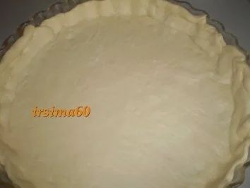 Rezept: Quiche mit Sauerkraut und Nürnberger Rostbratwürstchen Bild Nr. 5 Quiche mit Sauerkraut und Nürnberger Rostbratwürstchen - Rezept - Bild Nr. 5