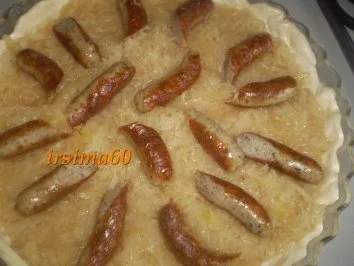 Rezept: Quiche mit Sauerkraut und Nürnberger Rostbratwürstchen Bild Nr. 6 Quiche mit Sauerkraut und Nürnberger Rostbratwürstchen - Rezept - Bild Nr. 6