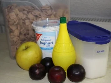 Pflaumen-Apfel-Salat - Rezept - Bild Nr. 2