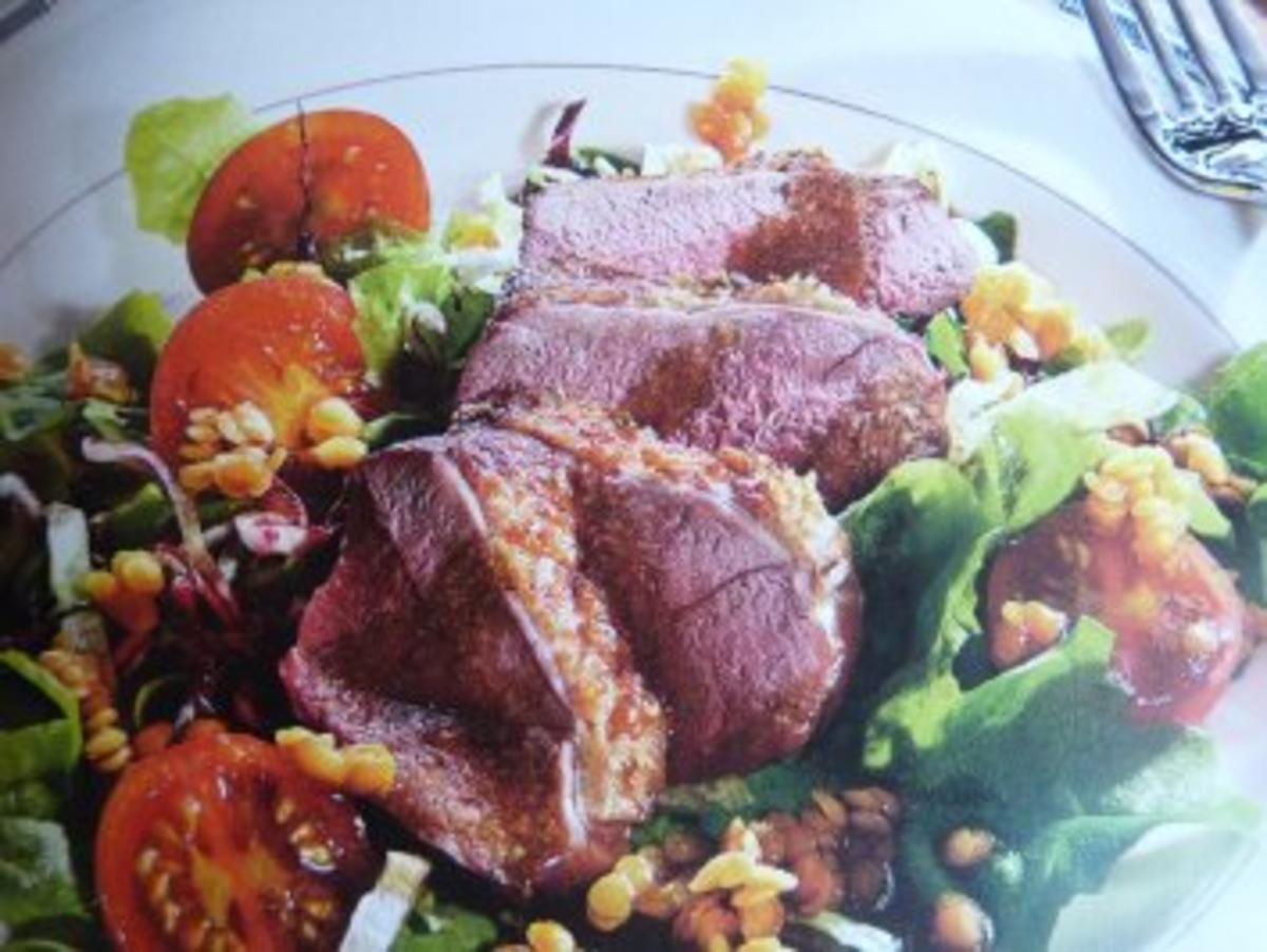 Salat mit geräucherter Entenbrust - Rezept