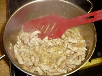 Geschnetzeltes in Pfifferling-Rahm-Soße - Rezept - Bild Nr. 2