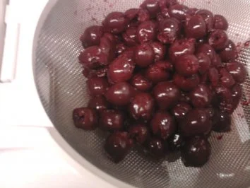 Rezept: Kirschkuchen Bild Nr. 3 Kirschkuchen - Rezept - Bild Nr. 3