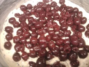 Rezept: Kirschkuchen Bild Nr. 5 Kirschkuchen - Rezept - Bild Nr. 5