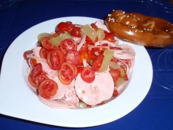 Rezept: Aufgepeppter Wurstsalat Bild Nr. 4 Aufgepeppter Wurstsalat - Rezept - Bild Nr. 4