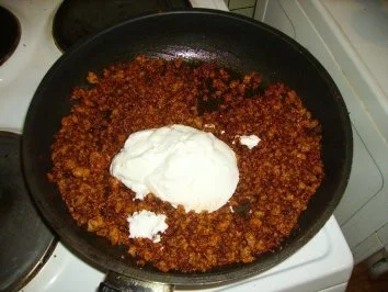 Scharfe Hackpfanne mit saurer Sahne - Rezept - Bild Nr. 4
