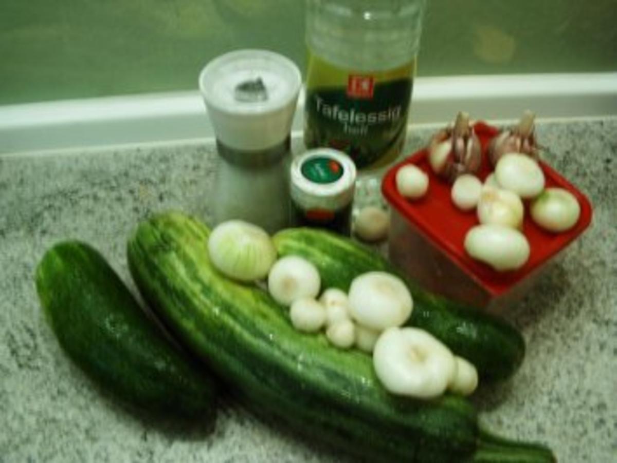 Zuccini-Gurken-Relish - Rezept mit Bild - kochbar.de