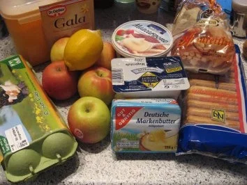 Rezept: Kuchen- Apfel quarkig auf Knusperboden Bild Nr. 2 Kuchen- Apfel quarkig auf Knusperboden - Rezept - Bild Nr. 2