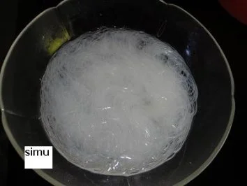 Rezept: Glasnudelsalat Bild Nr. 2 Glasnudelsalat - Rezept - Bild Nr. 2