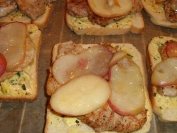 Rezept: Schweinefilettoast mit flambierten Pfirsichen Bild Nr. 5 Schweinefilettoast mit flambierten Pfirsichen - Rezept - Bild Nr. 5