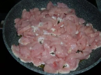 Geflügel : Putengeschnetzeltes mit Mandarinen und Gurke - Rezept - Bild Nr. 2