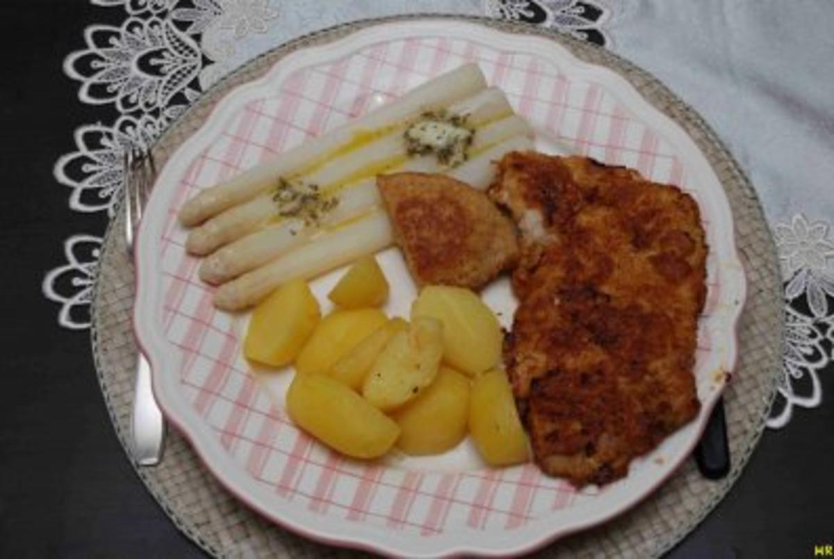 Schwein - Spargel mit Schnitzel und Kräuterbutter - Rezept