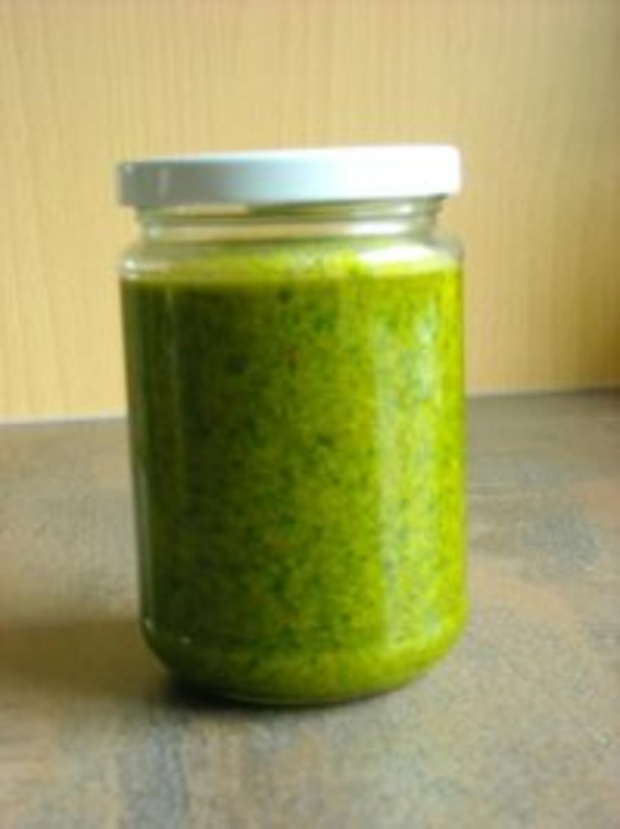 Bilder für Rucola - Petersilien - Pesto - Rezept