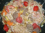 Rezept: (Mee Goreng) gebratene chin. Eiernudeln mit Rinderfilet und Black Tiger Prawns (Mee Goreng) gebratene chin. Eiernudeln mit Rinderfilet und Black Tiger Prawns - Rezept