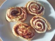 Pikante Blätterteigschnecken - Rezept