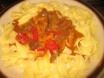 Fleisch: Paprika-Leber in Rotwein... - Rezept