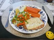 Hauptgerichte - Leberkäse mit Buttergemüse,Kartoffeln und Möhren - Rezept