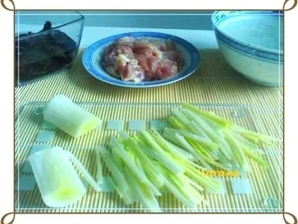 Asiatisch - Frühlingsrollen mit Hähnchenfleisch und Glasnudeln - Rezept - Bild Nr. 5