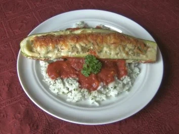 Rezept: Gefüllte Zucchini Gefüllte Zucchini - Rezept