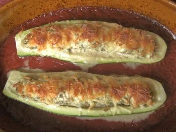 Rezept: Gefüllte Zucchini Bild Nr. 4 Gefüllte Zucchini - Rezept - Bild Nr. 4