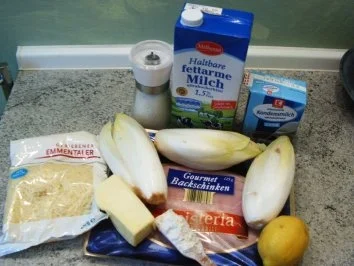 Rezept: Chicoree mit einer Käsesoße überbacken Bild Nr. 2 Chicoree mit einer Käsesoße überbacken - Rezept - Bild Nr. 2