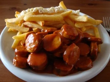 Currywurst mit Pommes - Rezept - Bild Nr. 10