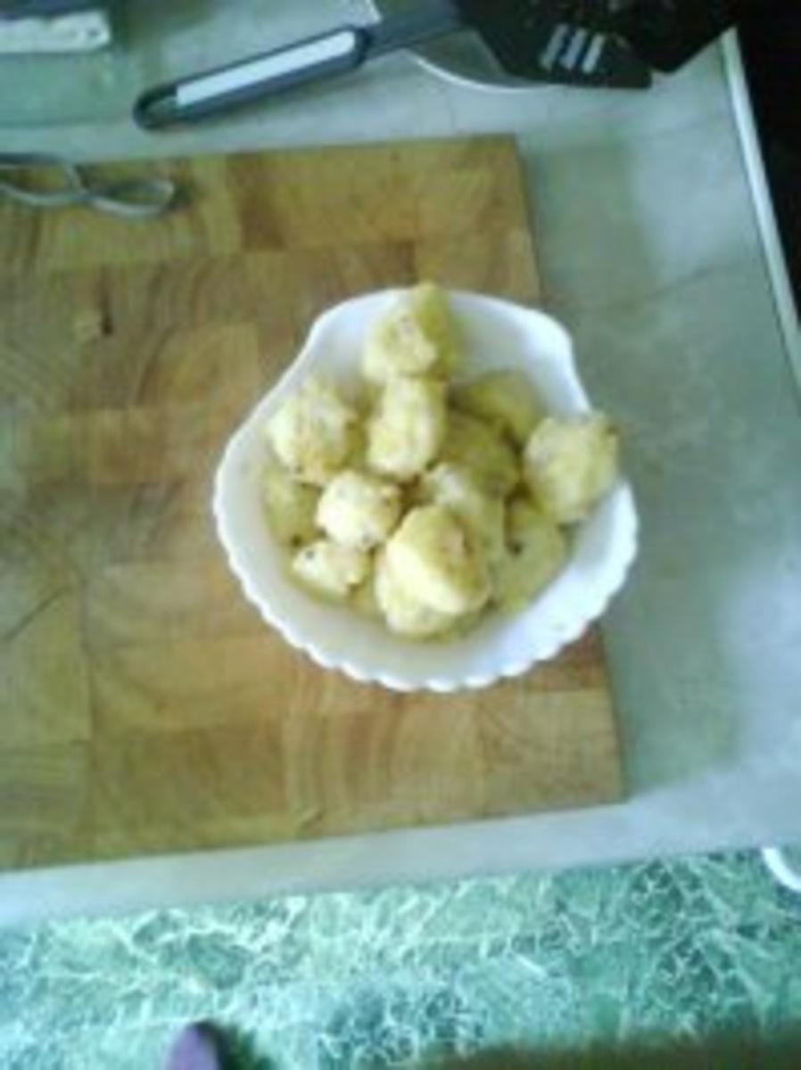 Pangasiusfilet mit karamellisierten Zitronenschale, Kräutersoße und Kartoffelnüsse - Rezept - Bild Nr. 6