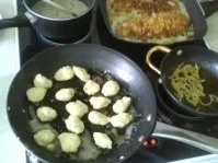 Rezept: Pangasiusfilet mit karamellisierten Zitronenschale, Kräutersoße und Kartoffelnüsse Bild Nr. 9 Pangasiusfilet mit karamellisierten Zitronenschale, Kräutersoße und Kartoffelnüsse - Rezept - Bild Nr. 9