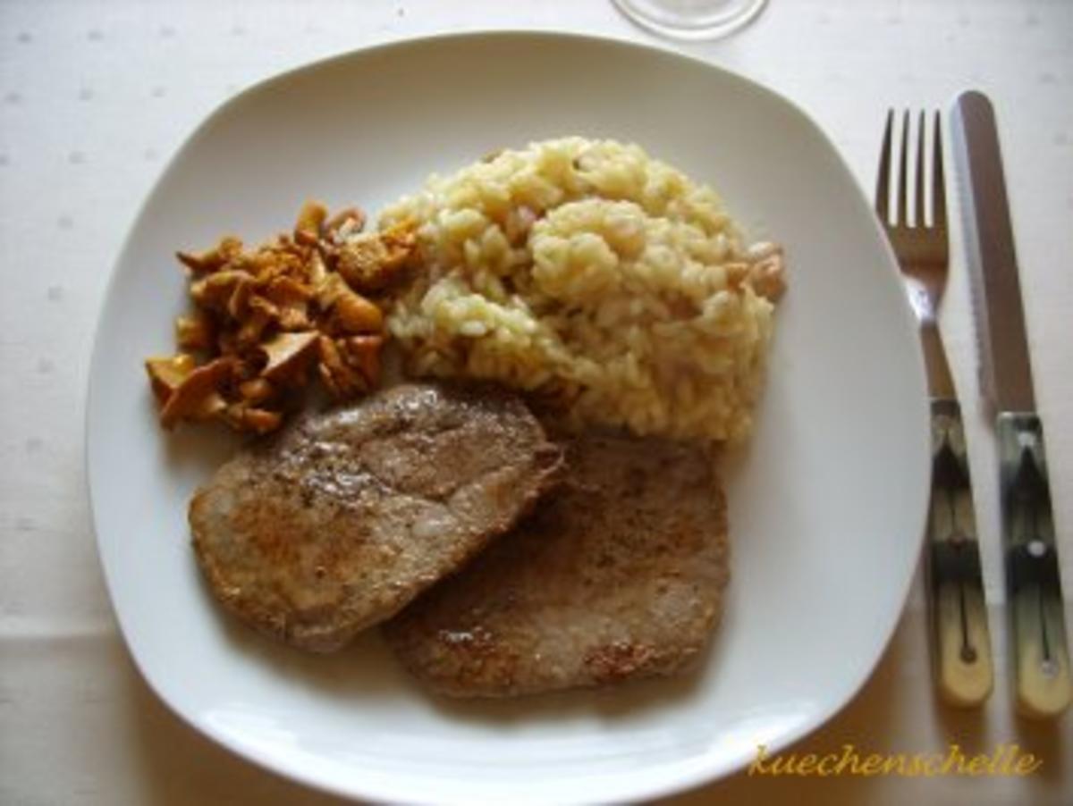 Bilder für Pfifferlingrisotto mit Steaks vom Rind - Rezept