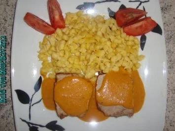 Fleischgerichte: Kalbsbraten mit Wacholderrahmsoße - Rezept