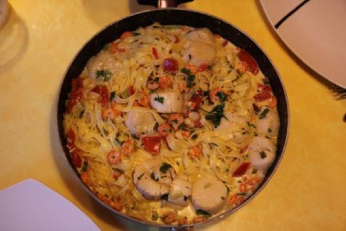 Bilder für Tagliatelle mit Coquilles St. Jacques - Rezept