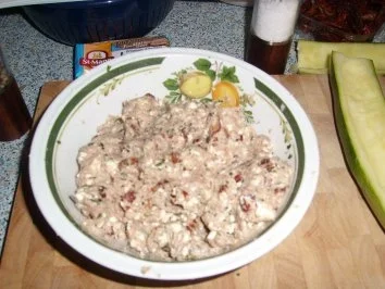 Rezept: Gefüllte Zucchini Bild Nr. 2 Gefüllte Zucchini - Rezept - Bild Nr. 2