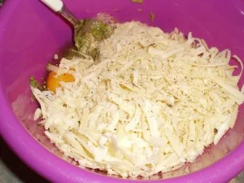 Zucchini-Balls (Kolokithakia-Keftedes) - Rezept - Bild Nr. 4