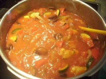 Rezept: Teufelchens Bratwurstpfanne Bild Nr. 6 Teufelchens Bratwurstpfanne - Rezept - Bild Nr. 6