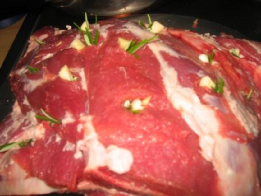 Fleisch: Geschmorter, gespickter Lammbraten - einfach - 19 kcal/100g