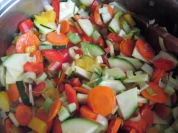 Rezept: Gemüsefrikasseé mit Kokos Bild Nr. 2 Gemüsefrikasseé mit Kokos - Rezept - Bild Nr. 2