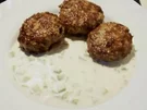 Kochen: Griechische Frikadellen mit Dip - Rezept